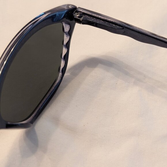Women's Sunglasses Blue with Grey Lenses - Picture 8 of 9